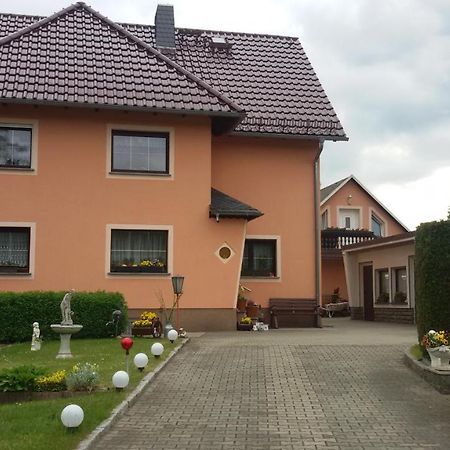 Ferienwohnung Ilsenhof Konigsbruck Екстериор снимка