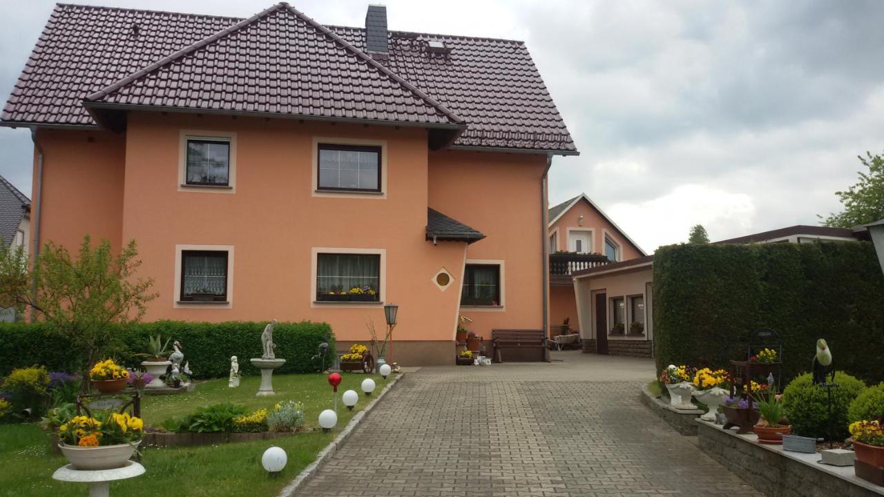 Ferienwohnung Ilsenhof Konigsbruck Екстериор снимка